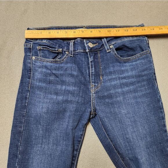 Women's Blue Jeans - Picture 14 of 14